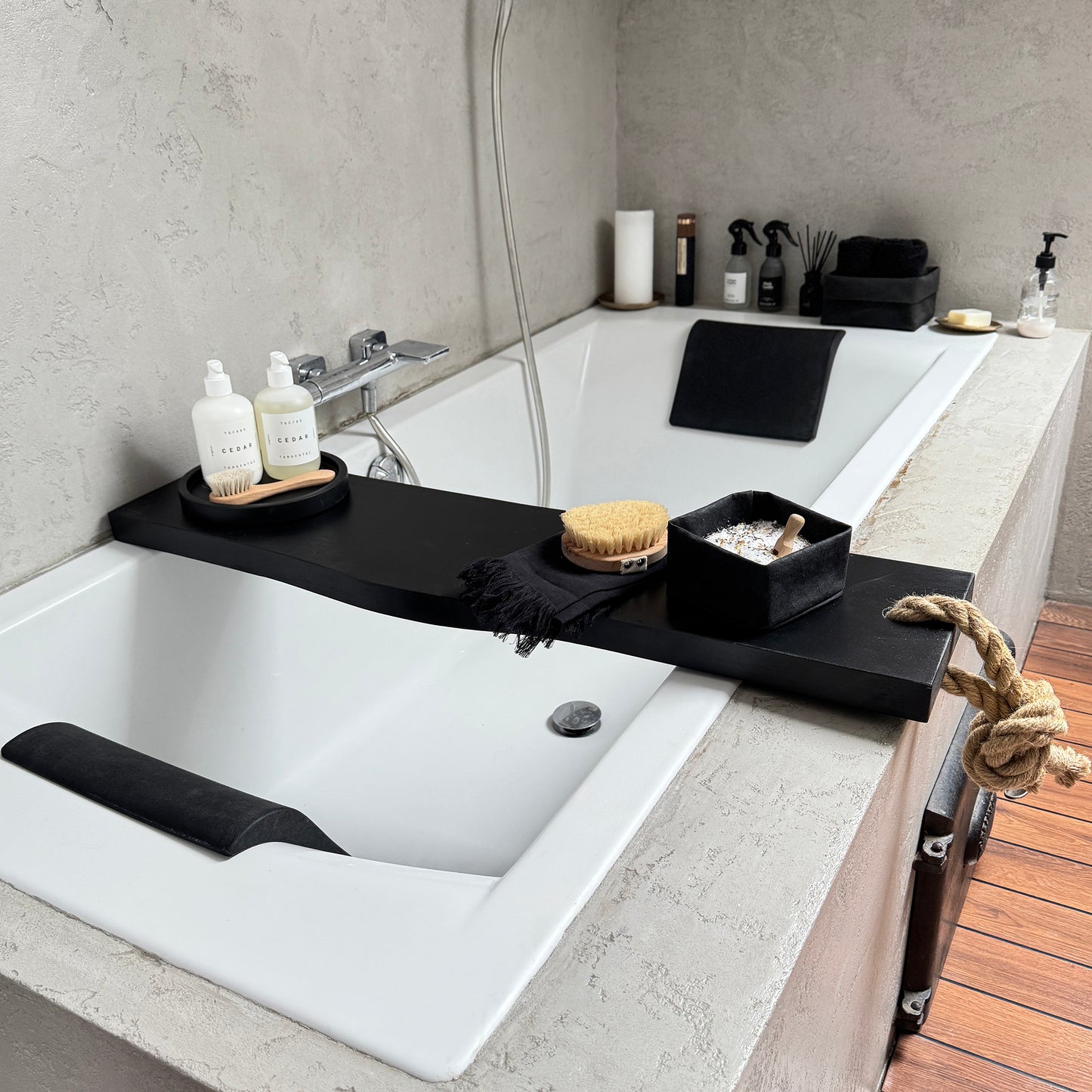 BLACK WOOD BATH TRAY