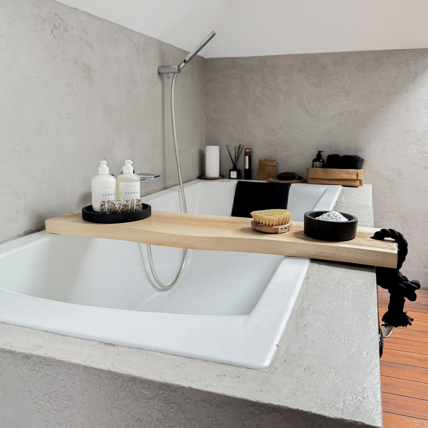 NATURAL WOOD BATH TRAY