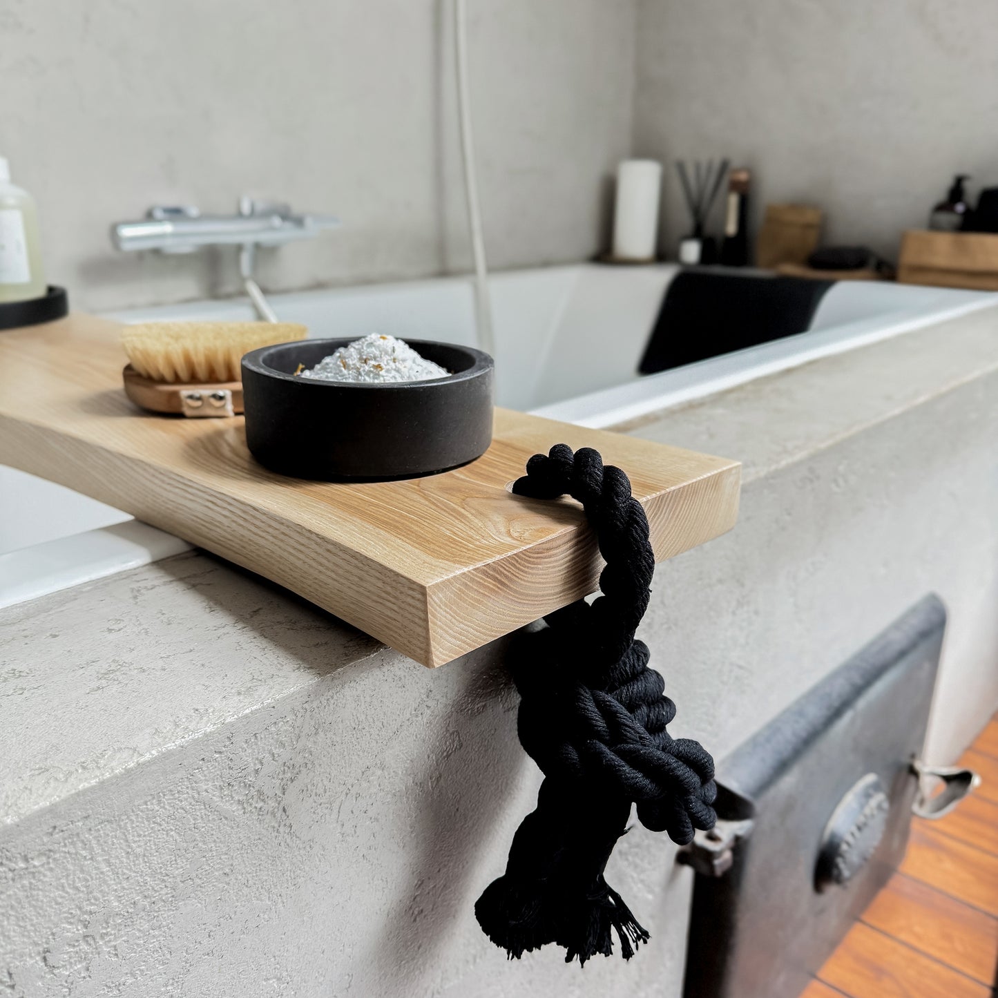 NATURAL WOOD BATH TRAY