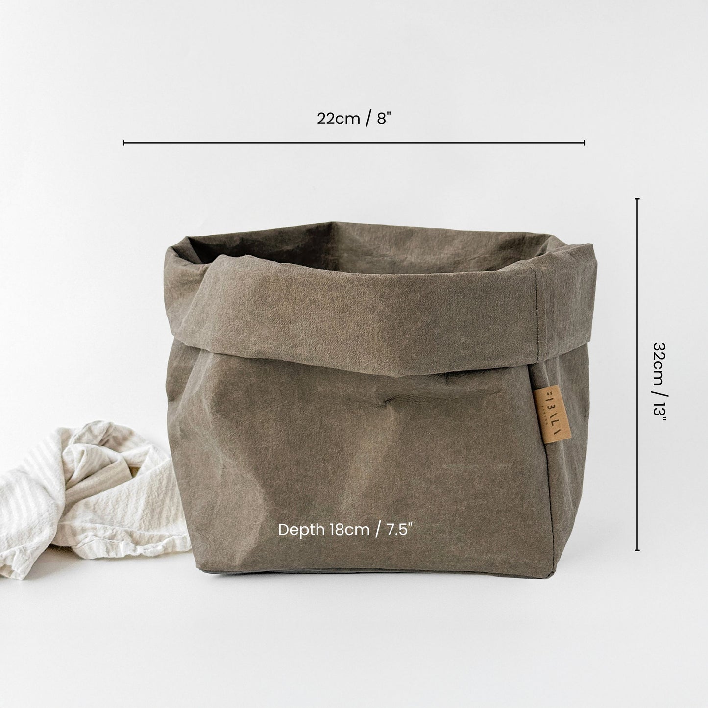 Large washable paper bag with measurements on a white background